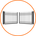 Kovová dvoukřídlá brána