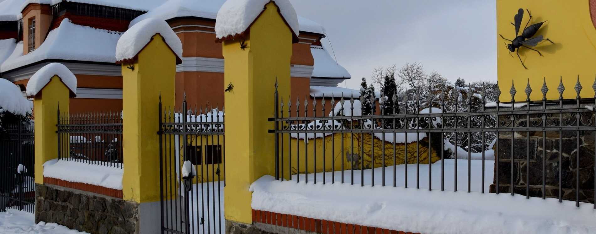 Zima - kovový plot PREMIUM